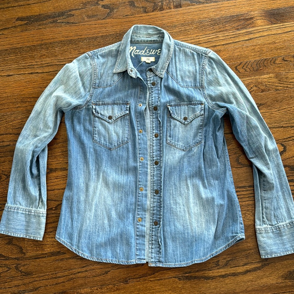 Madewell denim shirt size S